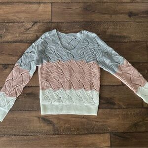Tricolor sweater size small